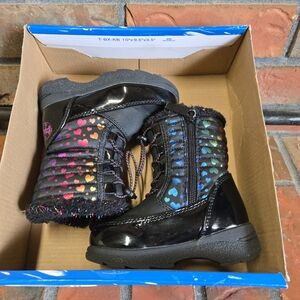 Totes Renee Hearts Snow Boots